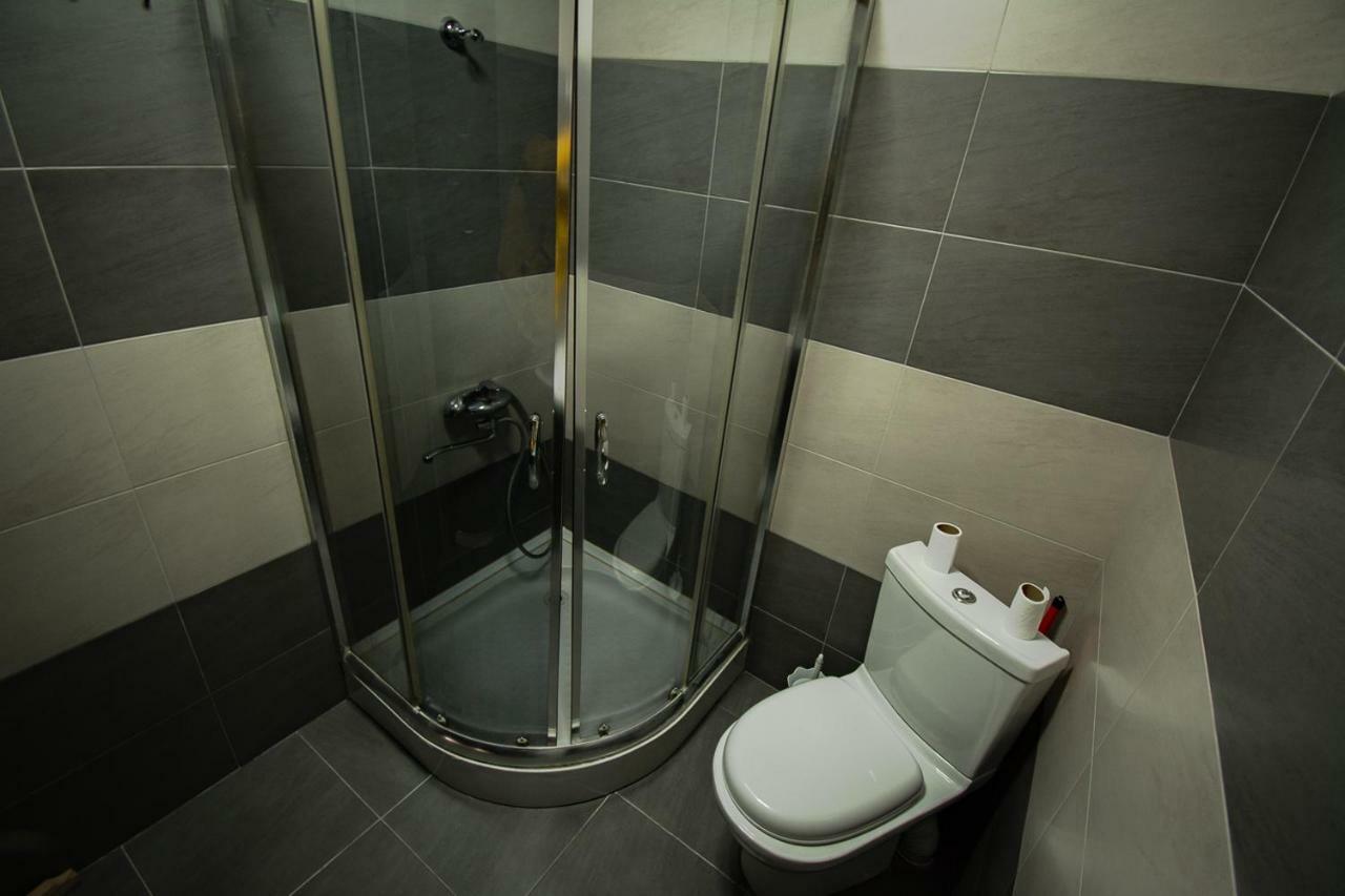 Daros Apartment Batumi Bagian luar foto
